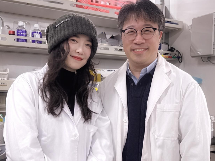 배우 구혜선과 이해신 KAIST 화학과 석좌교수. [구혜선 SNS 갈무리]