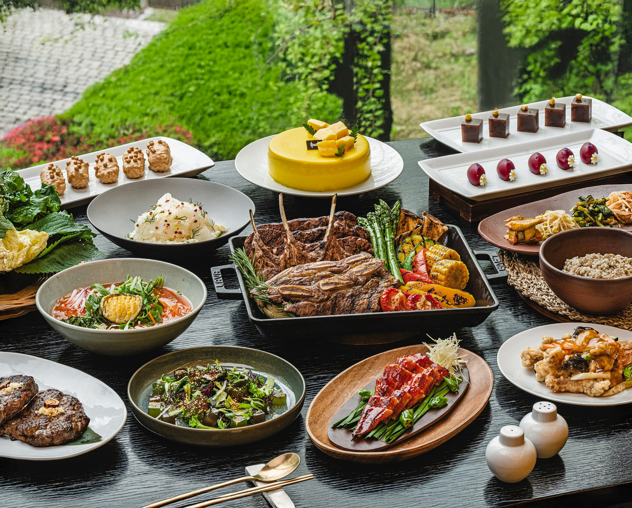 Promotional image for "Healthy Summer" dining promotion (Rolling Hills Hotel)
