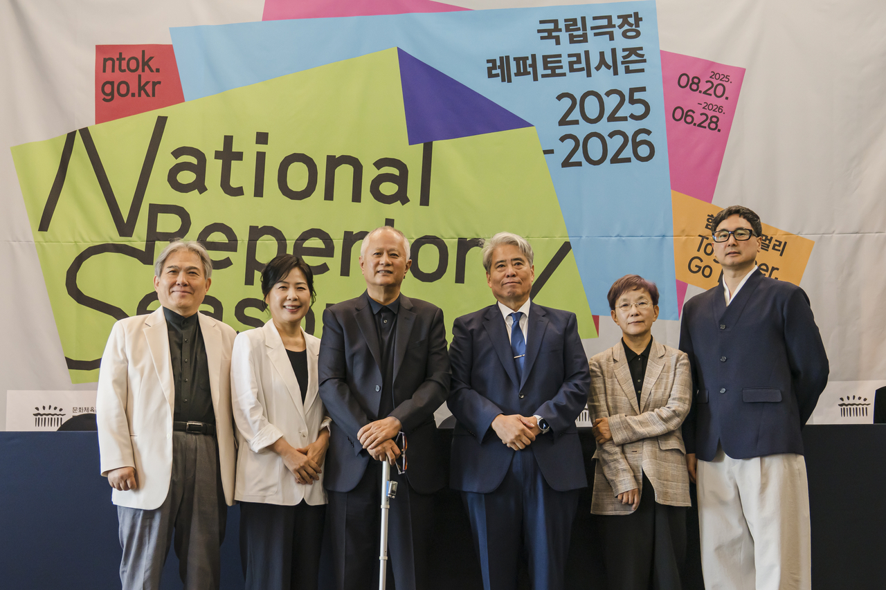 From left: National Orchestra of Korea artistic director Chae Chi-seong, National Changgeuk Company artistic director Yu Eun-seon, actor and director Song Seung-hwan, National Theater of Korea CEO Park In-gun, National Theater Company artistic director Park Jeong-hee and National Dance Company artistic director Kim Jong-deok pose for a group photo at a press conference held in Jung-gu, Seoul, Wednesday. (National Theater of Korea)
