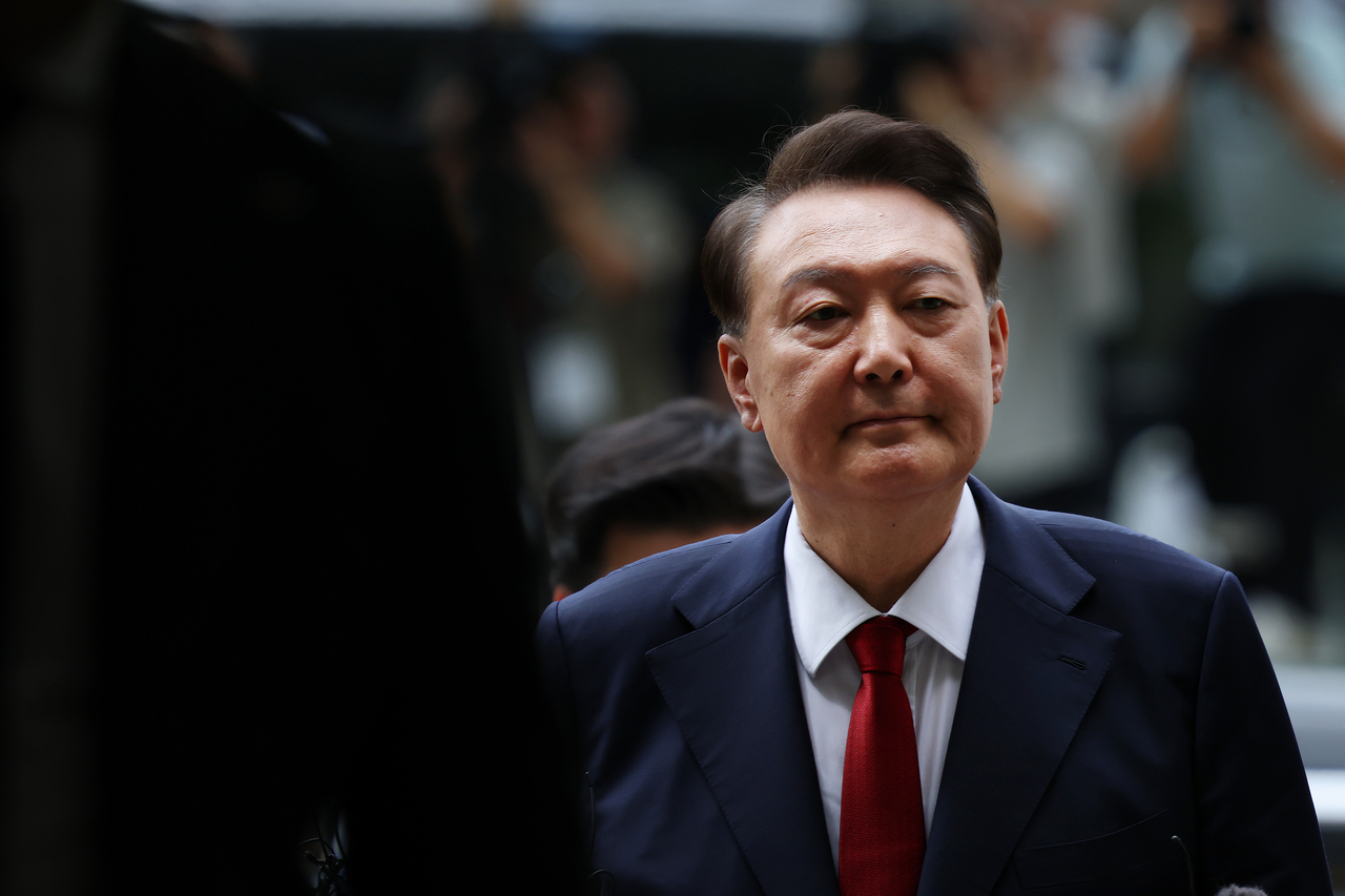Former president Yoon Suk Yeol attends a pretrial detention hearing at Seoul Central District Court on July 9. (Joint Press Corps)
