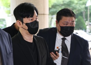 YG head Yang Hyun-suk gets 6-month suspended sentence for coercion