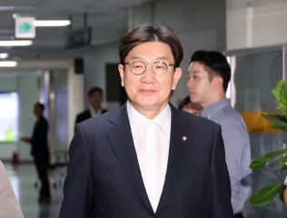 권성동 “특검 압수수색, 전형적인 야당 탄압…결백하고 깨끗”