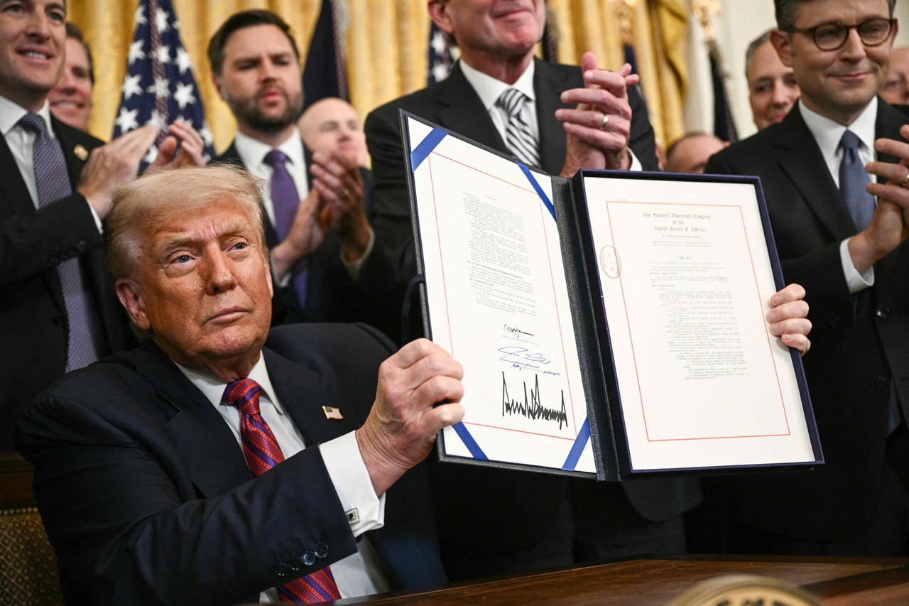 Trump signs crypto law, creating stablecoin regulatory framework - The Korea  Herald