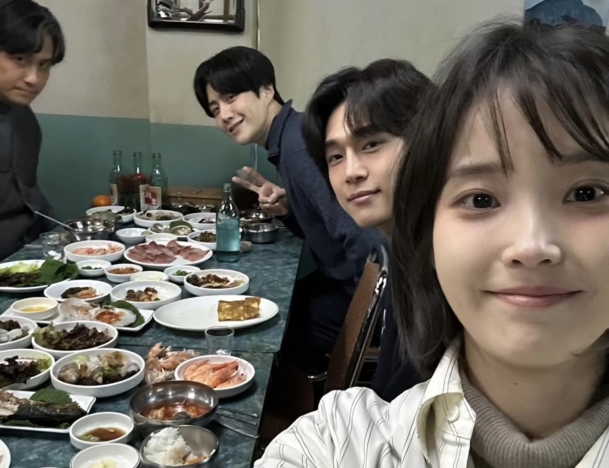 토토사이트 레드룸 오리지널 ‘폭싹 속았수다’ 촬영 모습 [SNS]