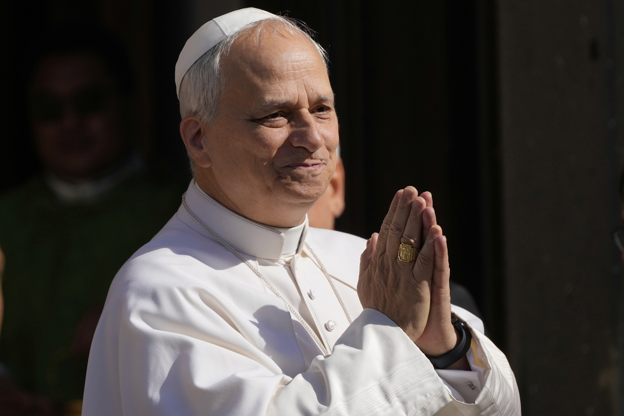 Pope Leo XIV arrives for a Mass at the St. Pancras Cathedral, in Albano Laziale, some 30 kilometers southeast of Rome, July 20, which was the titular church he was assigned as a cardinal by late Pope Francis. (AP-Yonhap)