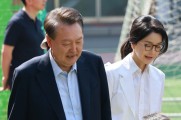 윤석열, 김건희 부부 1주 간격 나란히 소환…김건희 8월 6일 왜? [세상&]