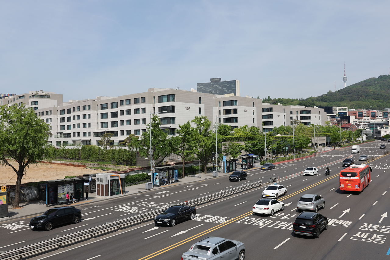 국토교통부 실거래가 공개시스템에 따르면 서울 용산구 토토사이트 주인공동의 ‘나인원토토사이트 주인공’ 전용면적 273㎡가 250억원에 거래되며 올해 최고가 거래 기록을 갈아치웠다. 사진은 나인원토토사이트 주인공 모습.  [연합]