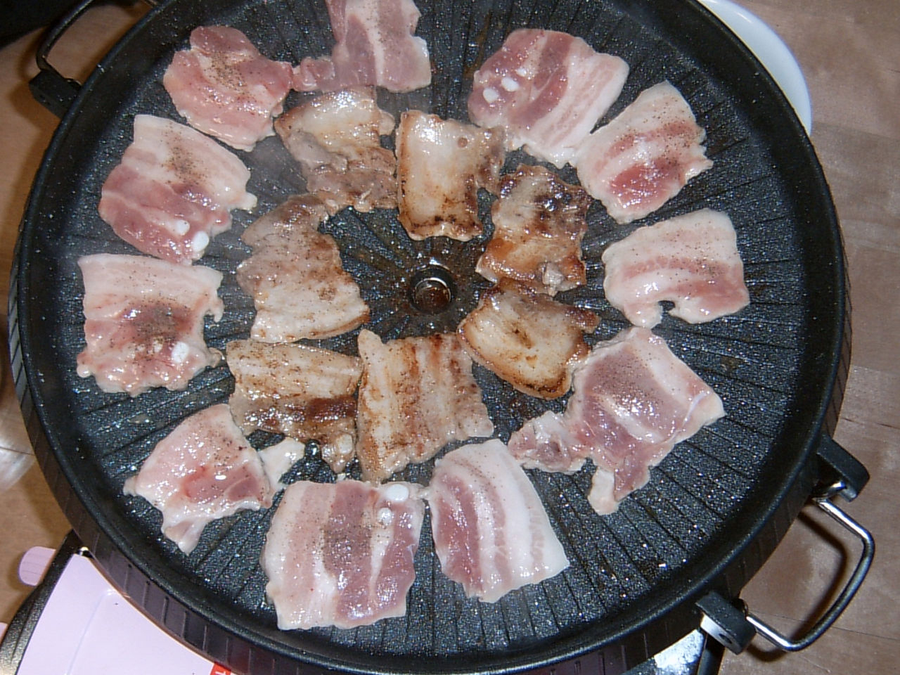 삼겹살. 기사 내용과 직접적인 관련 없는 사진 [위키피디아]