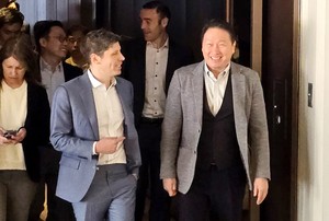 SK Group chief, OpenAI CEO discuss AI cooperation in San Francisco meeting
