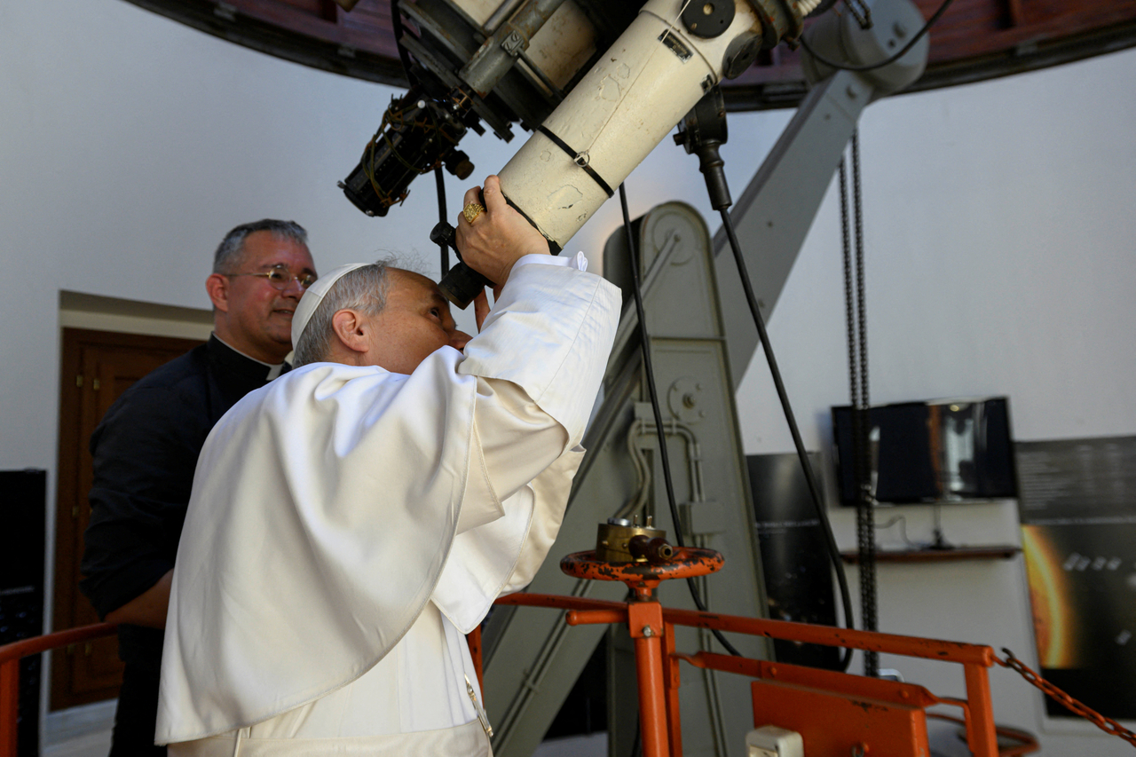 Pope Leo XIV visits the Vatican Observatory, at Castel Gandolfo in Italy, Sunday.   (Reuters-Yonhap)