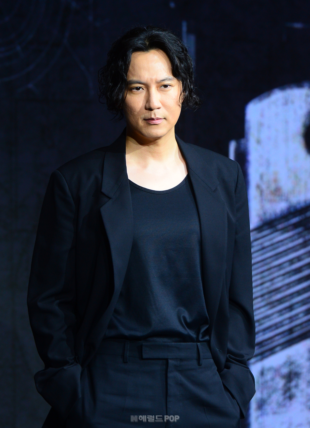[헤럴드팝=윤병찬기자] 배우 김남길이 22일 오전 서울 마포구 호텔 나루 서울 엠갤러리에서 열린 넷플릭스 시리즈 ‘트리거’ 제작발표회에 참석해 포즈를 취하고 있다.