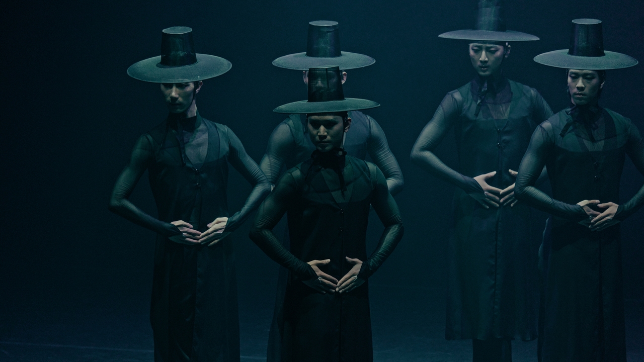 Male dancers wearing "heungnip" perform in "Gat." (Yunbyul Ballet Company)