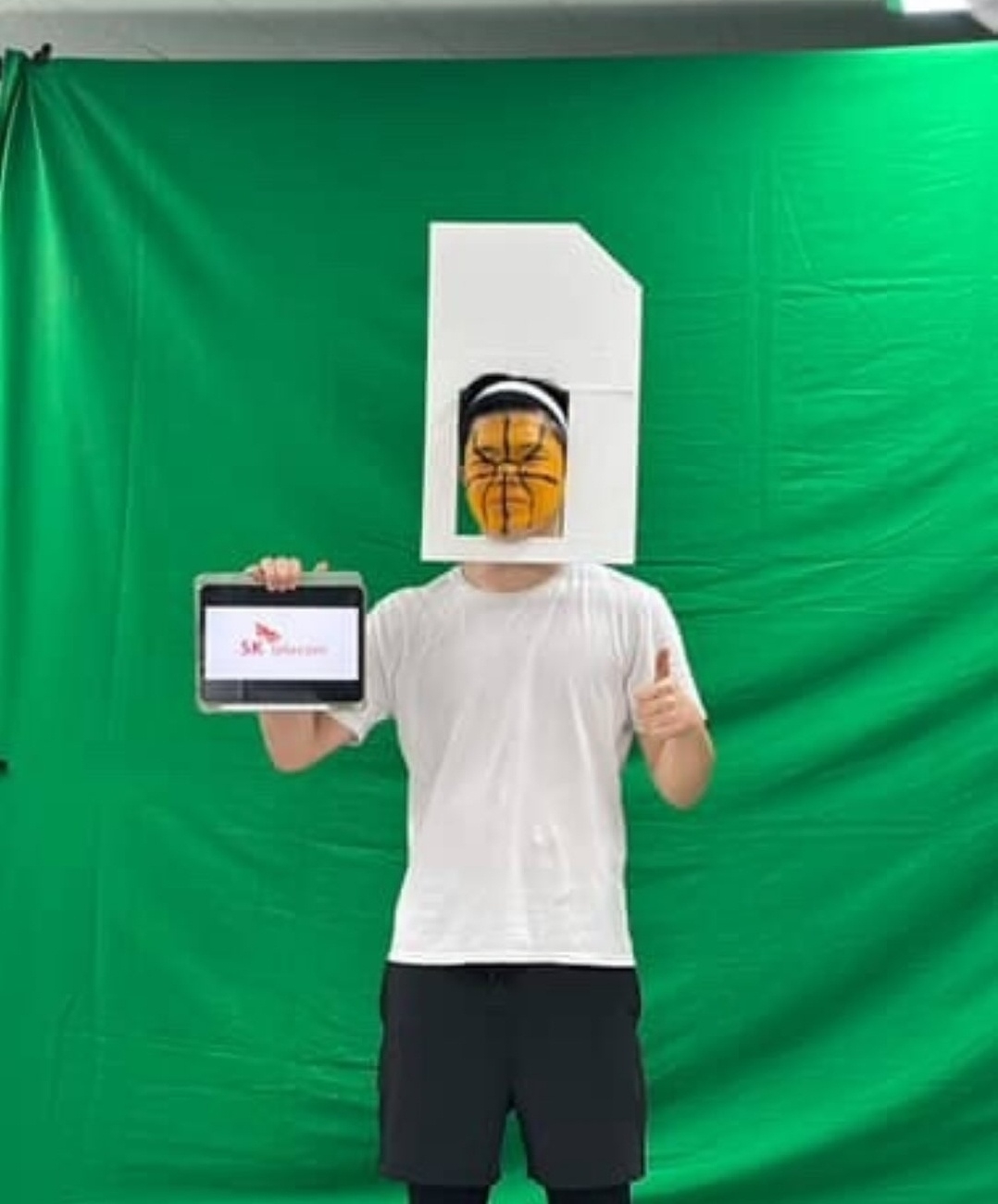 A student dressing up as a USIM card, referencing the hacking crisis at telecom giant SK Telecom in April. (Instagram)