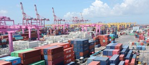 Korea’s economy edges toward recovery, but tariff risks remain