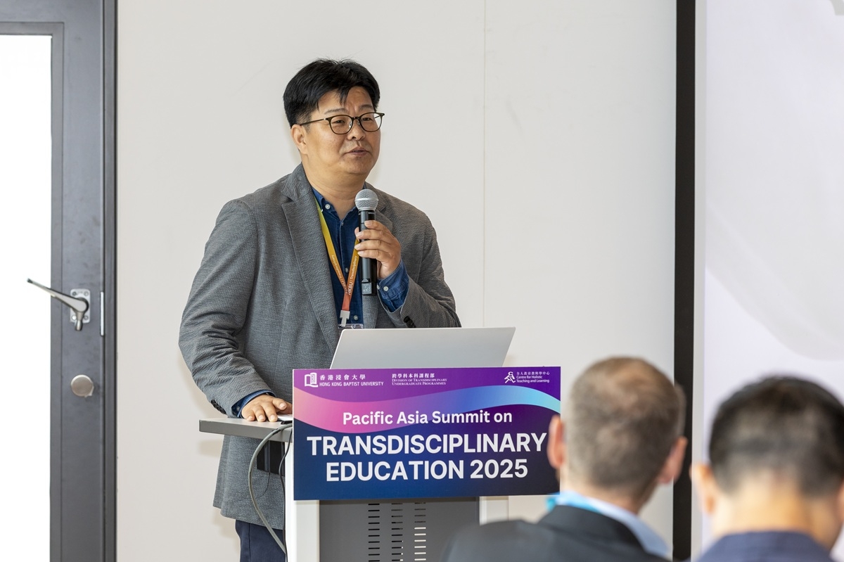 정재승 KAIST 토토사이트 잘못환전장이 ‘태평양 아시아 초학제 교육 정상회의 2025’에서 한국형 융합교육 모델에 대해 발표하고 있다.[KAIST 제공]