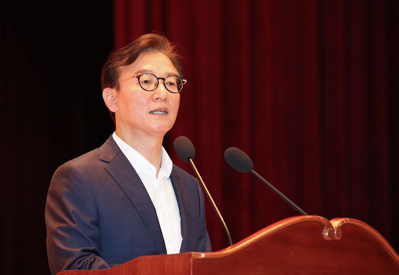 The new oceans minister Chun Jae-soo (Yonhap)