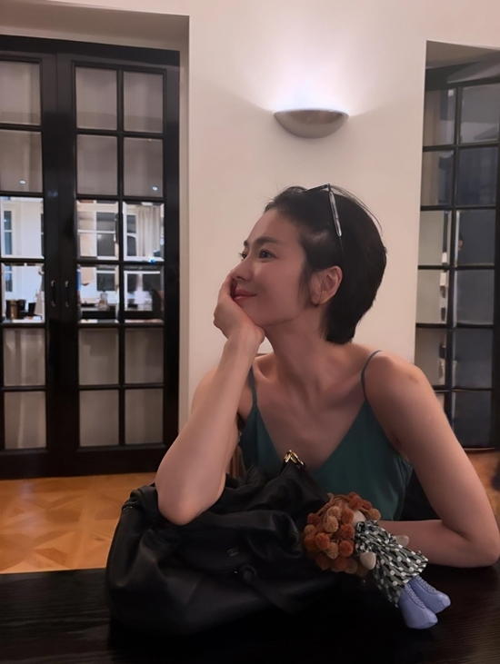 사진=송혜교 채널