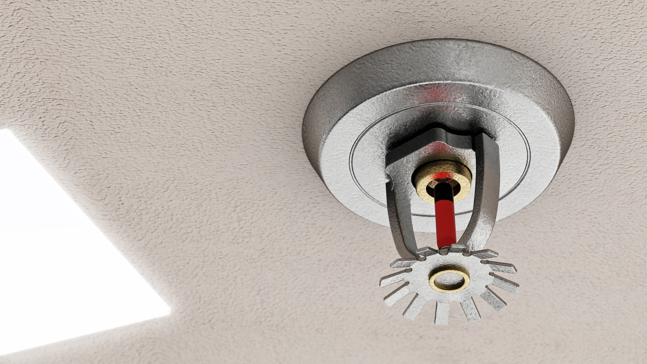 Fire sprinkler on the ceiling (123rf)