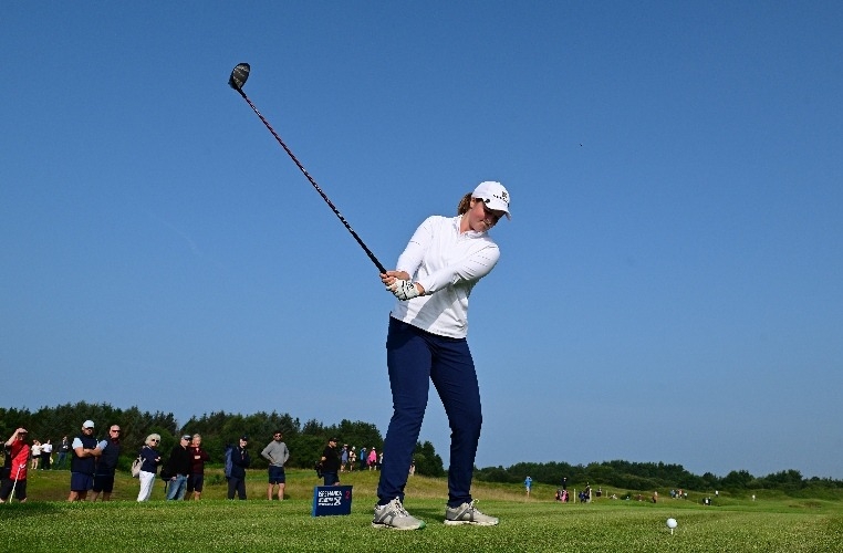 1라운드 도중 티샷을 하고 있는 로티 쪽티비 스포츠토토. [사진=LPGA]