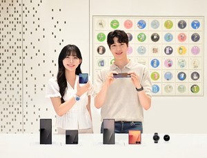 Samsung's new foldables hit shelves, with preorders at all-time high