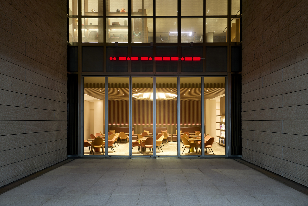 Installation view of "Listen, I Know" by Han & Mona at the Atelier Hermes in Seoul (Courtesy of the artists, Hermes Enterprise Foundation)