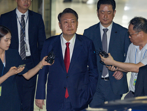 윤석열 전 대통령, 건강 악화로 김건희 특검 소환 불응 전망…정치적 격랑 심화
