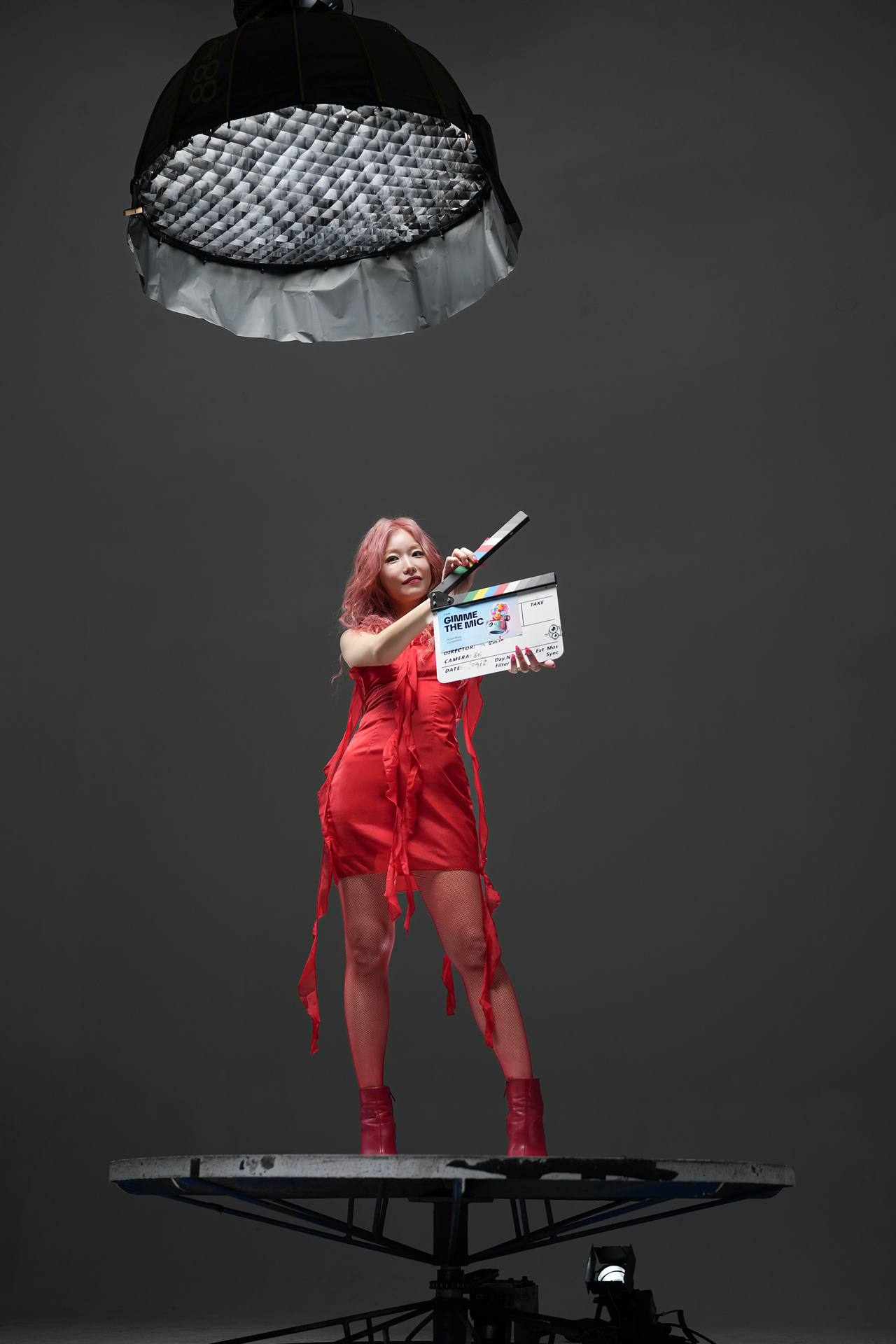 Adoo films the music video for her first dance track "Kiss Like This" in Nangang, Taipei, in February. (TikTok Korea)