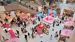 롯데百 “타임빌라스 수원에 복숭아가 피었습니다”