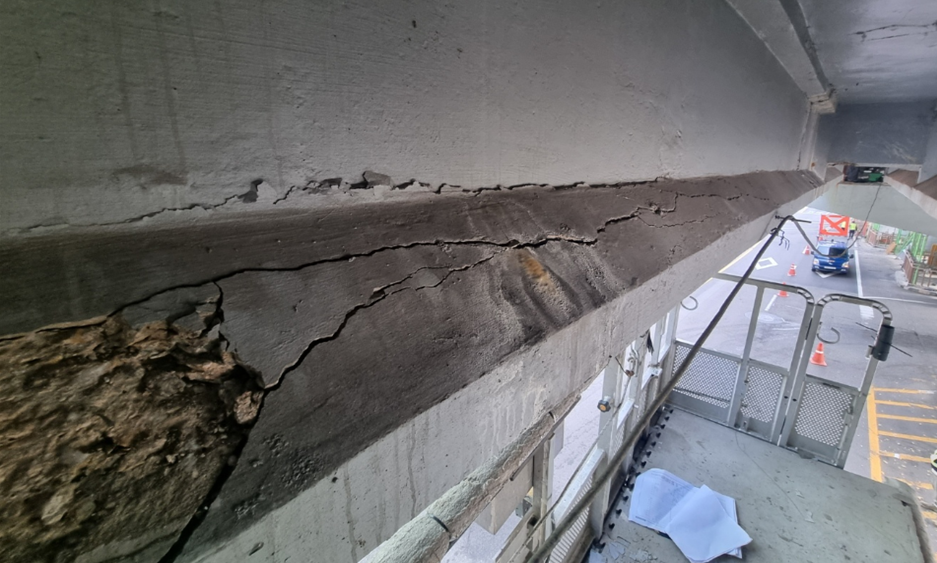 This photo shows a concrete beam spalling found by the Seoul Metropolitan Government in November, 2024. (Seoul Metropolitan Government)