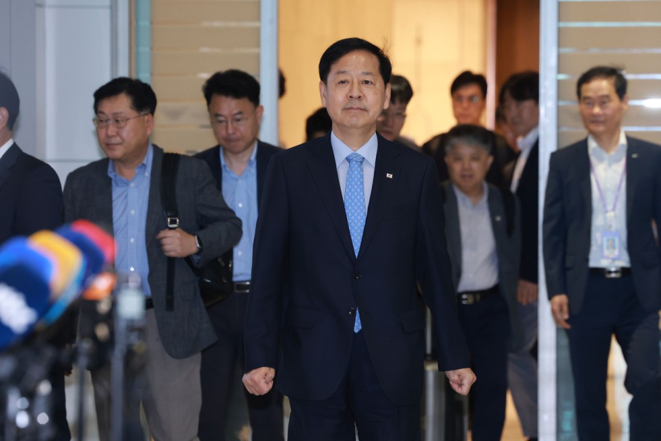“日, 협상타결 하루전 美상무장관 자택서 3시간 예행연습했다” 한국도?