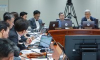 국무회의 첫 생중계인데…최동석 “유명해져 죄송” 李대통령 “결론만, 요지만 말하라”