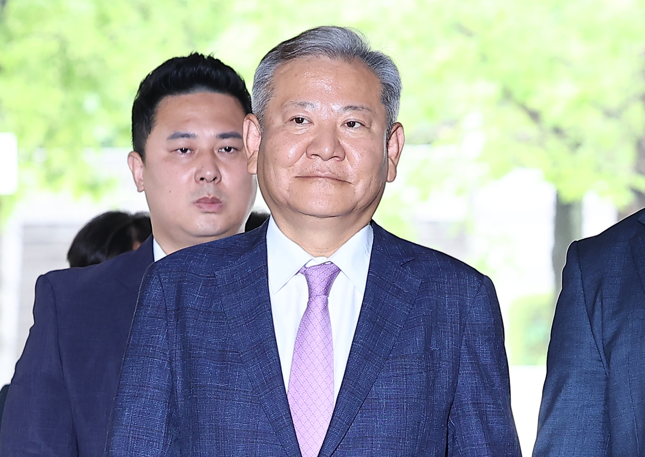 Former Interior Minister Lee Sang-min (Yonhap)
