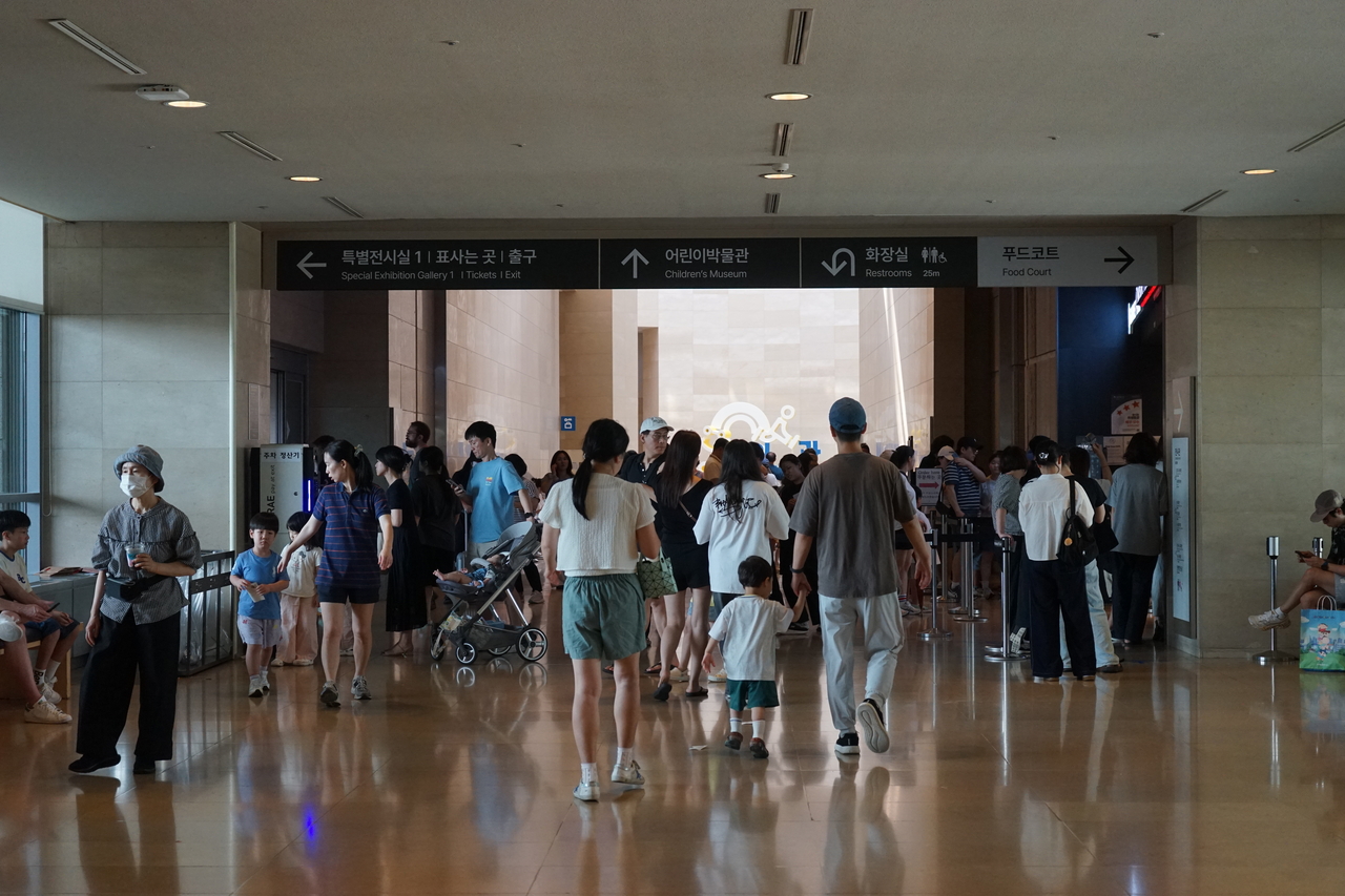Visitors explore the National Museum of Korea in Yongsan-gu, Seoul, Friday. (National Museum of Korea)