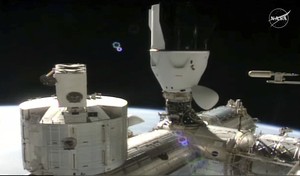 SpaceX delivers 4 astronauts to International Space Station