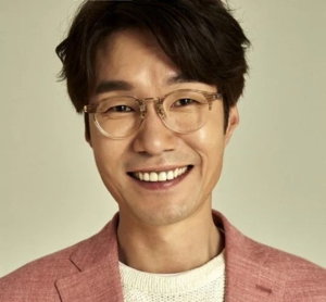 Actor Song Young-kyu found dead at 55