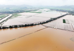 More extreme rain expected in drenched southern regions