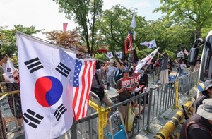 김건희 특검 “오늘 내일 중 尹 체포영장 집행 계획 없어”