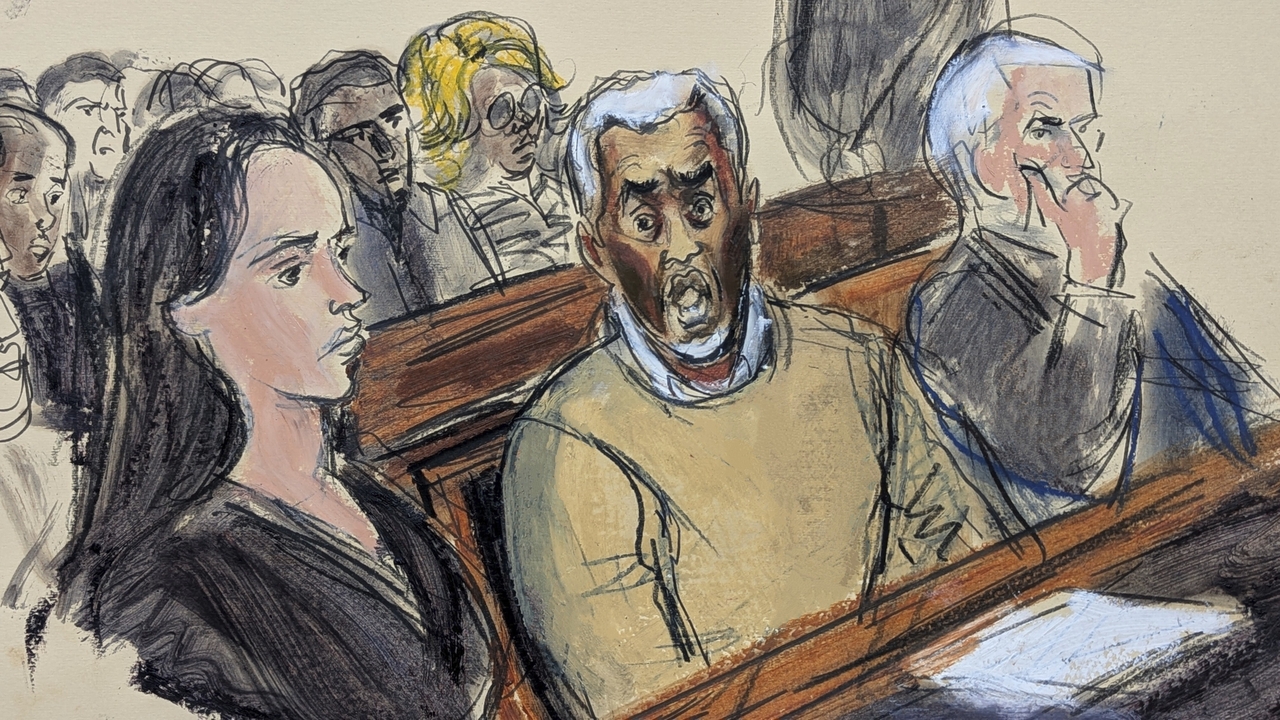 In this courtroom sketch, flanked by defense attorneys Teny Geragos (left) and Brian Steel (right), Sean “Diddy” Combs (center) reacts after he was denied bail on prostitution-related offenses, in Manhattan federal court, July 2. (AP-Yonhap)