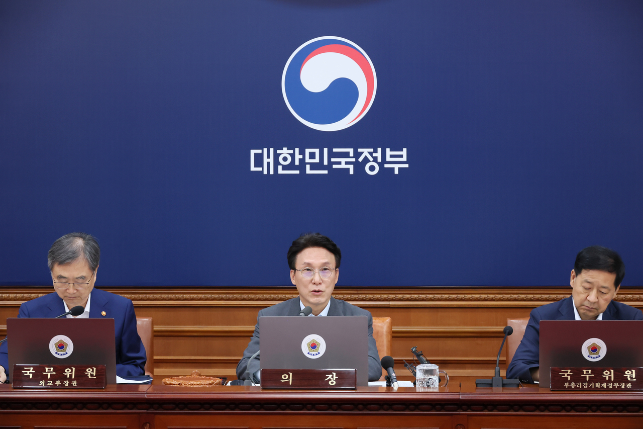 김민석 국무총리가 5일 서울 종로구 정부서울청사에서 열린 국무회의에서 발언하고 있다. [연합]