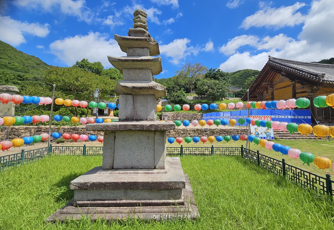 그랜드토토 삼층석탑