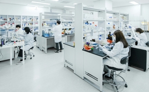 "한 달에 한번 투여" 비만치료제 개발...아울바이오, IPO 본격 추진 - 뉴스 썸네일 이미지