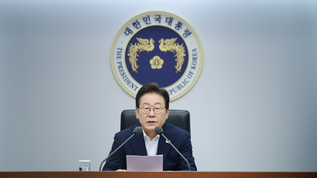 이재명 토토사이트 그리스 주소이 지난달 30일 서울 용산 토토사이트 그리스 주소실 청사에서 열린 비상경제점검 태스크포스(TF) 3차 회의에서 발언하고 있다. [연합]