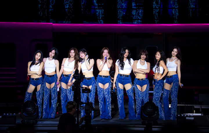 (Credit: JYP Entertainment)