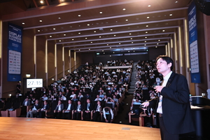 잉크젯 프린팅 OLED, 양산 임박? TCL CSOT 주밍종 총괄, 기존 OLED 기술을 넘어설 가능성 제시 [비즈360]