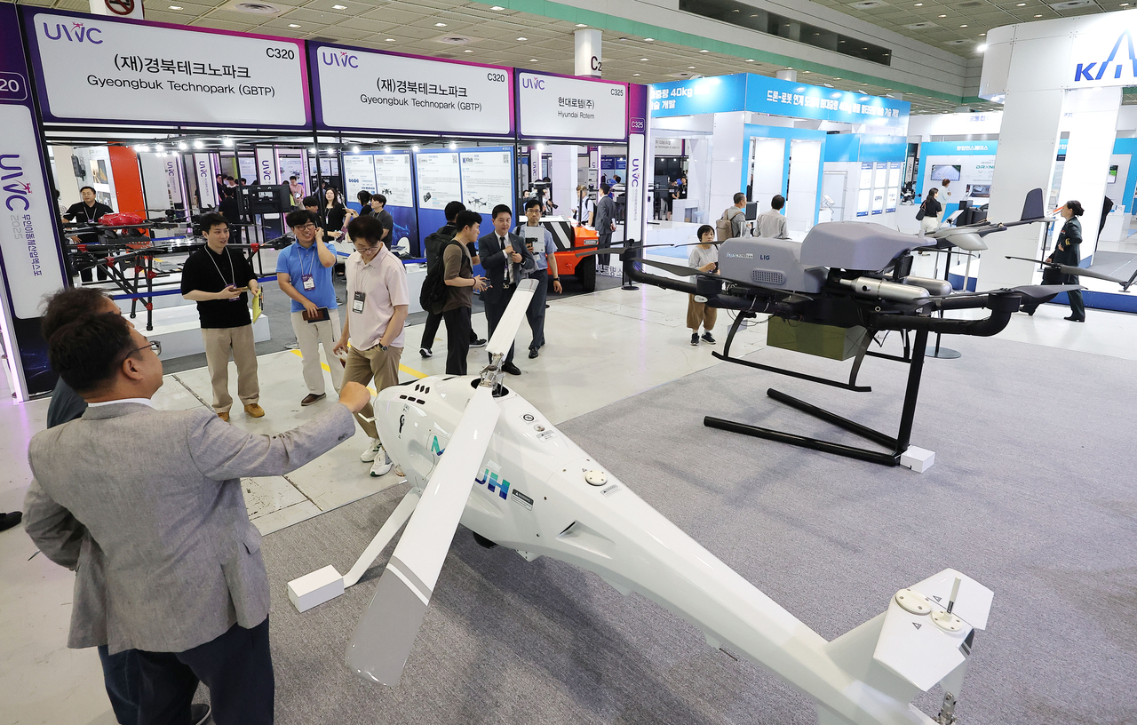 Key products of LIG Nex1 are displayed at a promotional booth at the Unmanned System World Congress 2025 held on July 9 at the Convention and Exhibition Center, southern Seoul (Yonhap)