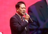 장동혁 “전한길 악마화·극우 프레임 동의 어렵다”
