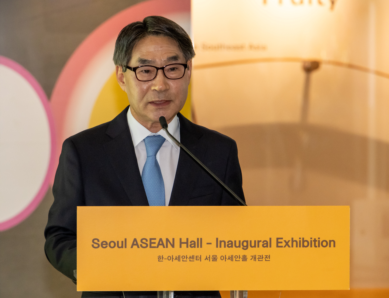 ASEAN-Korea Center Secretary-General Kim Jae-shin delivers welcoming remarks at the opening of the Seoul ASEAN Hall at the Korea Press Center on Friday. (ASEAN-Korea Center)