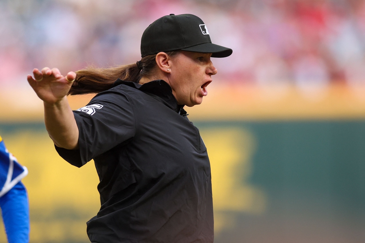 Umpire Jen Pawol makes a call during a game between the Miami Marlins and Atlanta Braves, at Truist Park in Atlanta, Georgia, Saturday.   (AFP-Yonhap)