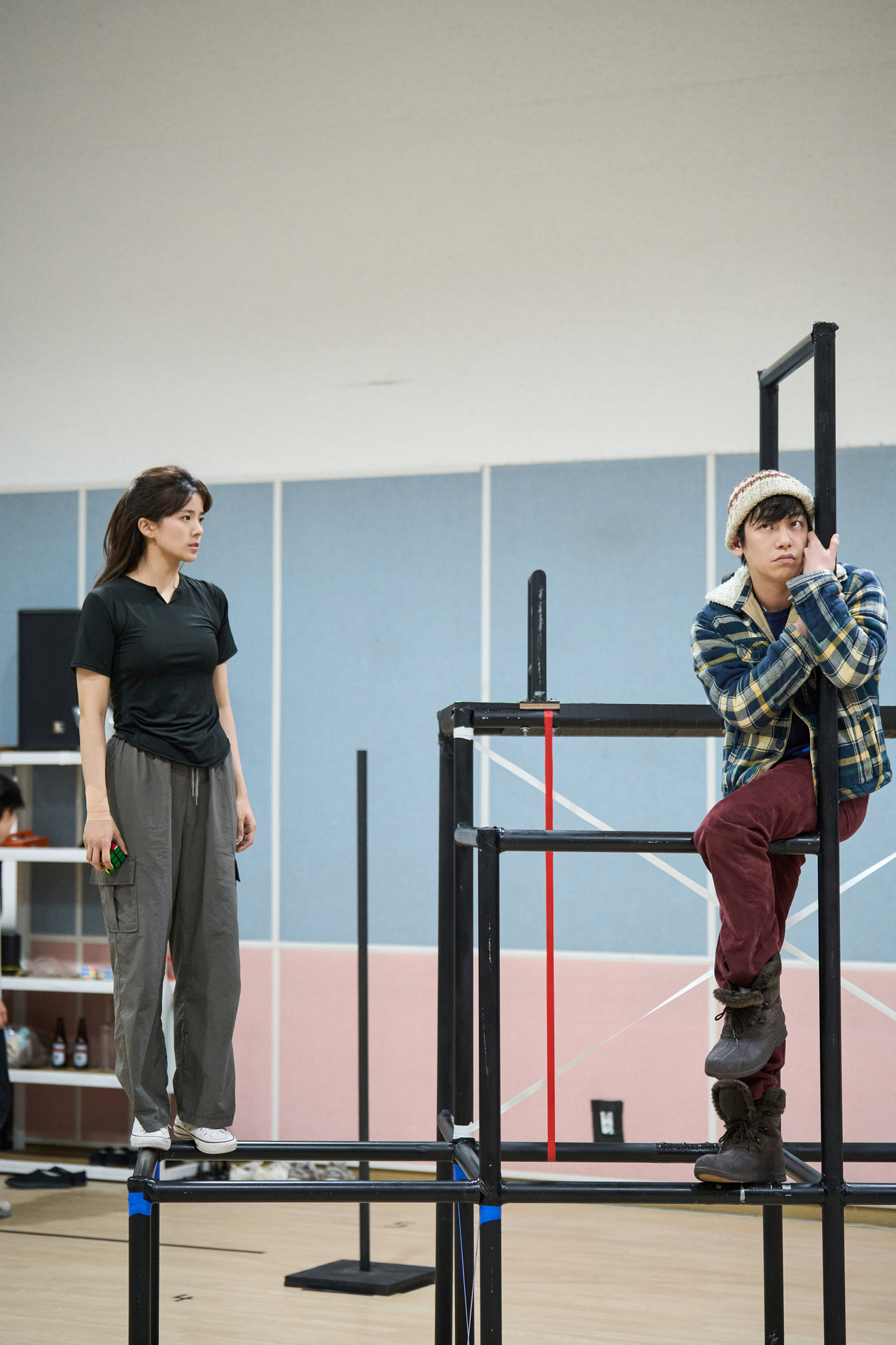 Actors rehearse a scene from "Let the Right One In." (Seensee Company)