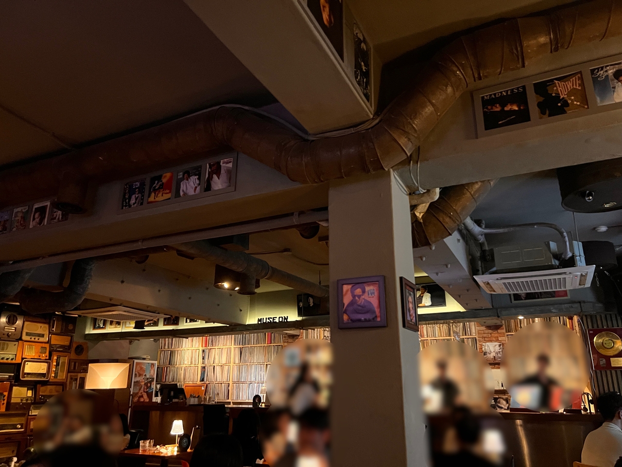 Muse On, an LP bar in Garosu-gil, Gangnam-gu, Seoul (Park Jun-hee/The Korea Herald)